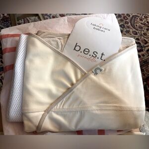 BEST swaddle Taking Cara Babies NWT Coconut Cream